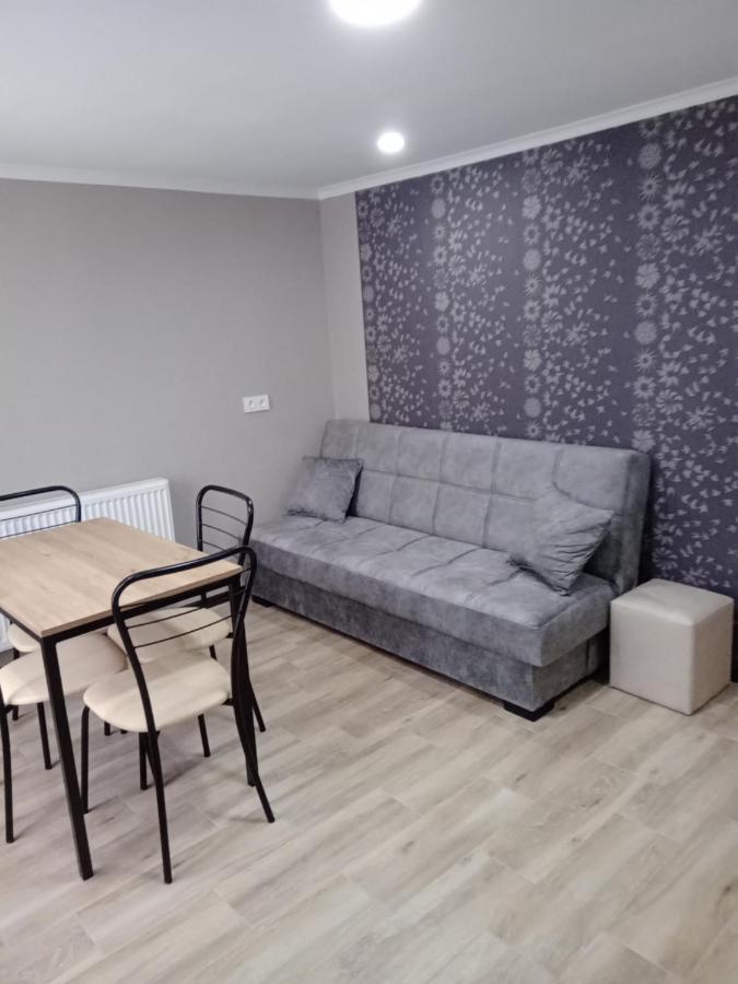 veranda m Tiflis Exterior foto